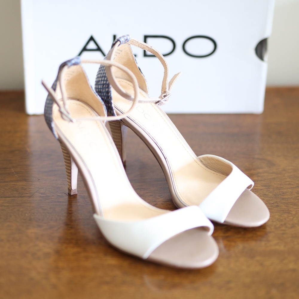Aldo Sandals